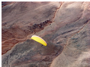 Chipana Bowl - Paragliding inside Chipana Bowl, Iquique, Atacama Desert, Chile - Pilot: Steve Torgensen, USA - Fly Atacama 2008 participant